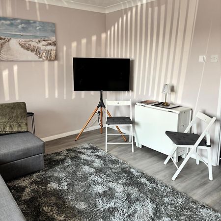 Seaside Haven Apartment Хънстантън Екстериор снимка
