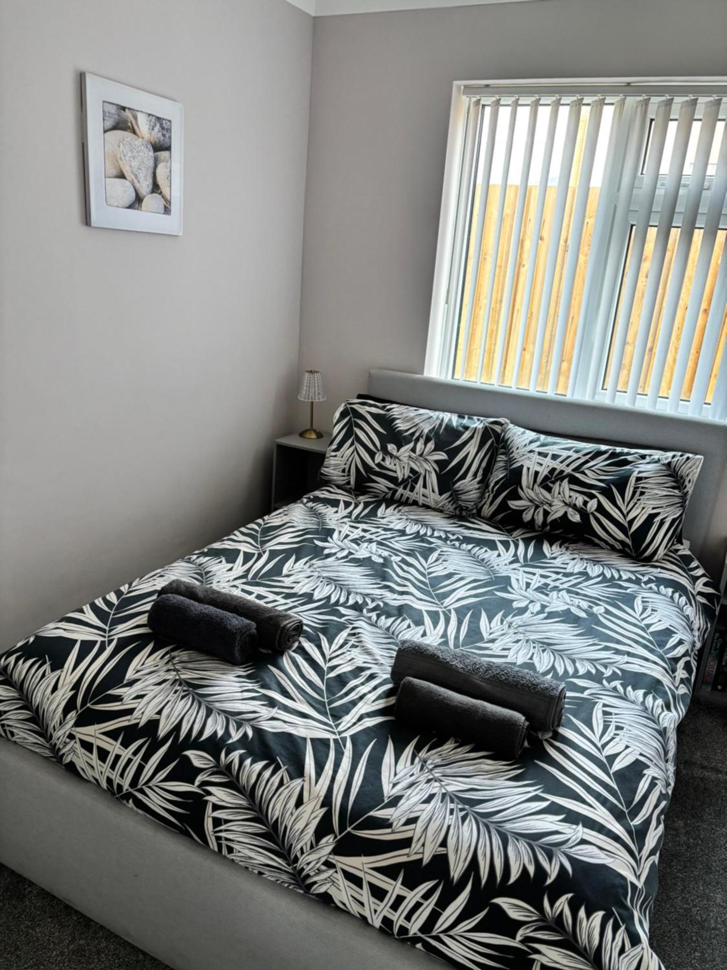 Seaside Haven Apartment Хънстантън Екстериор снимка